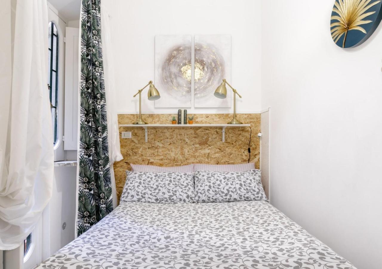 Pied-A-Terre Domusuite Rhome Colosseo Rome Exterior photo